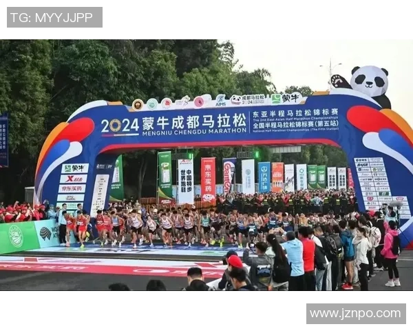 成都攀岩队在城市马拉松中的团队协作表现精彩点评与分析 成都攀岩队在城市马拉松中的团队协作表现精彩点评与分析