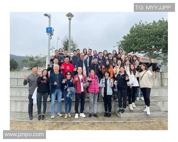 深圳飞盘队的团队协作之道:如何在飞盘运动中实现默契与配合 深圳飞盘队的团队协作之道:如何在飞盘运动中实现默契与配合