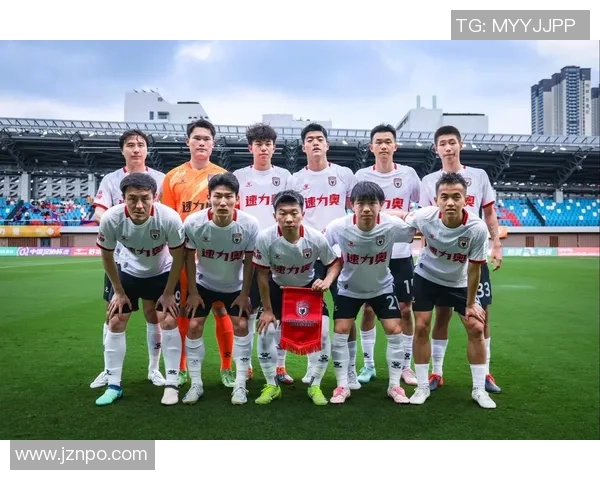 西安足球队盯防战术解析与实战应用深度剖析 西安足球队盯防战术解析与实战应用深度剖析